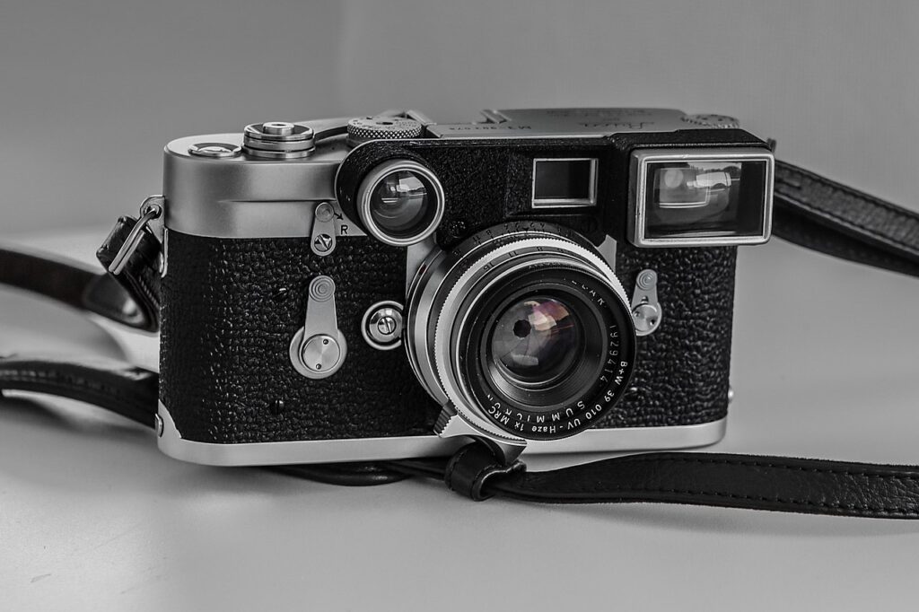 Guides 3 vintage camera valuation guide