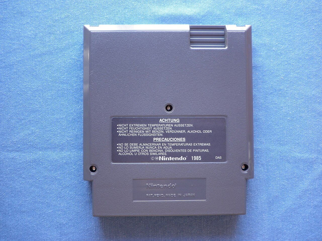 Super Mario Bros NES cartridge